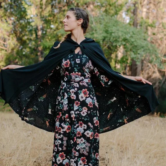 Hooded cape w/ unique "Protection Spell" reversible custom witch print - Picture 6 of 14